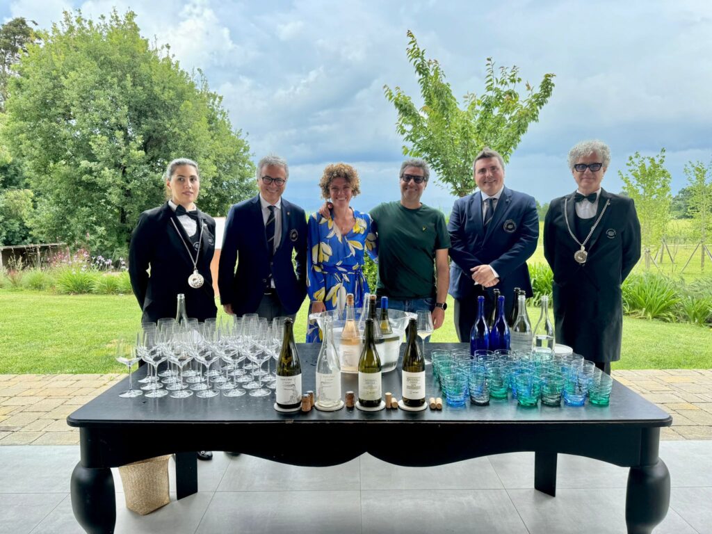 CAMPANIA ECONOMY - Bollicine e vini rosati sulle tavole campane