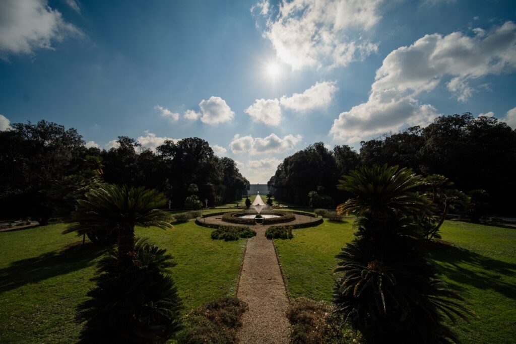 CAMPANIA ECONOMY - Bando da 4 milioni di euro per il Parco reale