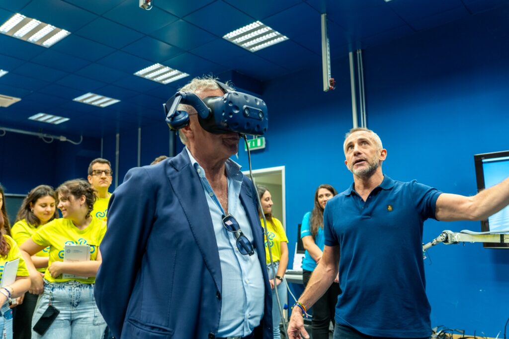 CAMPANIA ECONOMY - Le Imprese Imparano A "Fare Digitale"