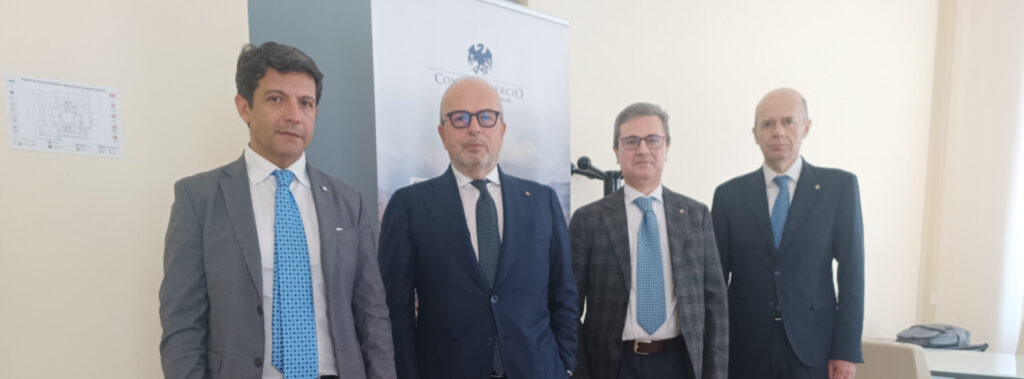 CAMPANIA ECONOMY - Siglato Accordo tra Confcommercio e Intesa San Paolo